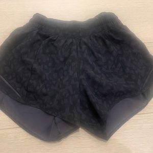 lululemon running shorts in black camo